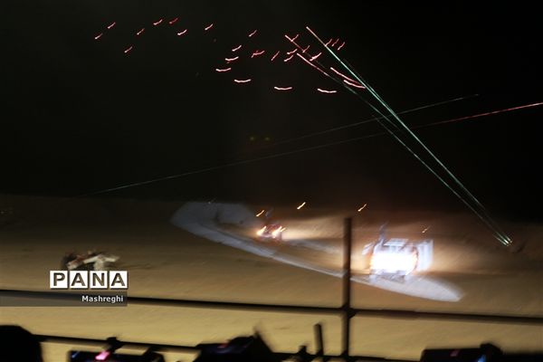 حضور دانش‌آموزان سمپاد و نمونه دولتی در برنامه مانور رزم شبانه