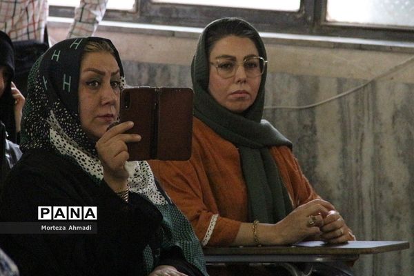 همایش هدایت تحصیلی با محوریت طراحی مسیر زندگی در مدرسه نور ولایت