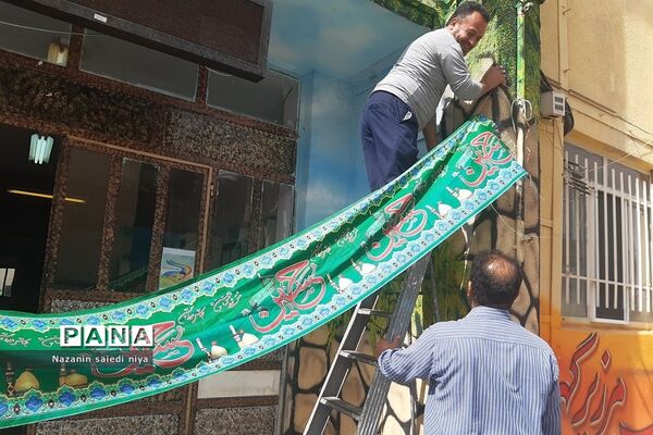 سیاه‌پوش شدن مدارس رودهن ویژه ایام محرم
