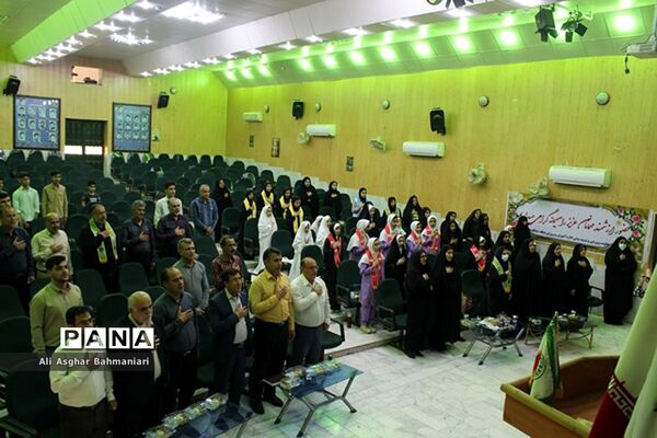 تجلیل از مربیان  و فعالان سازمان دانش آموزی منطقه شبانکاره