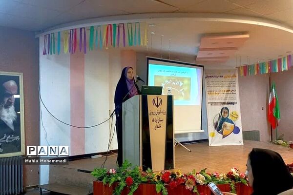 برگزاری همایش هدایت تحصیلی ویژه دانش‌آموزان پایه‌ نهم در شهرستان پیشوا
