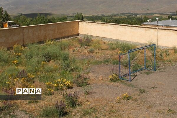 بازسازی مدرسه در روستای ممش‌خان در شهرستان خوی