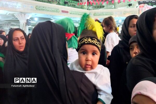 برگزاری همایش شیرخوارگان حسینی در مصلی امام خمینی (ره)  شهرکرد