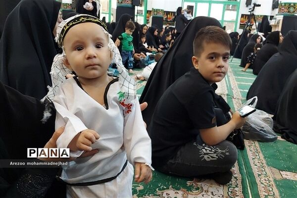 اجتماع شیرخوارگان حسینی در مصلی نماز جمعه شهرستان‌قرچک