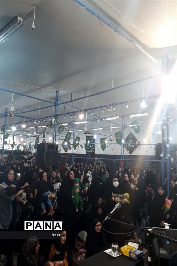 برگزاری همایش شیرخوارگان حسینی در مهدیه رباط اصفهان
