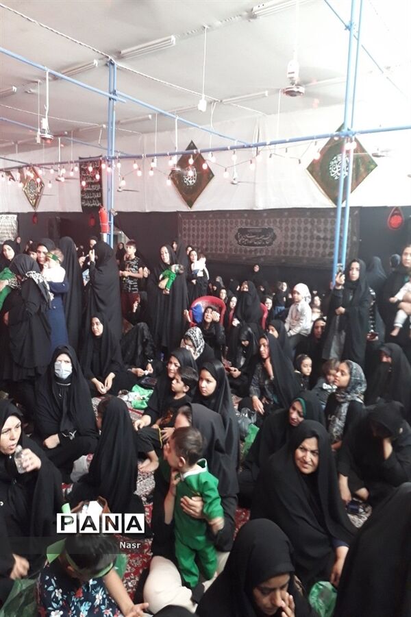 برگزاری همایش شیرخوارگان حسینی در مهدیه رباط اصفهان