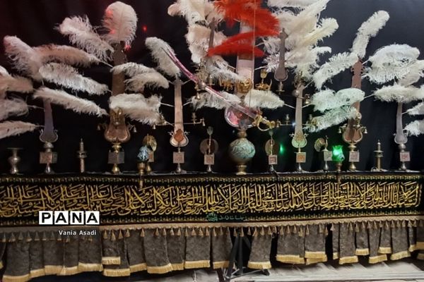 سوگواری مردم مشهد در عزای حسینی