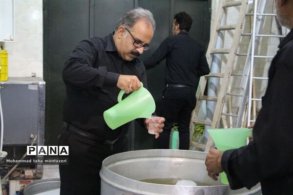 مراسم عزاداری دهه اول محرم درهیات بیت العباس تکیه هدشی‌های یزد