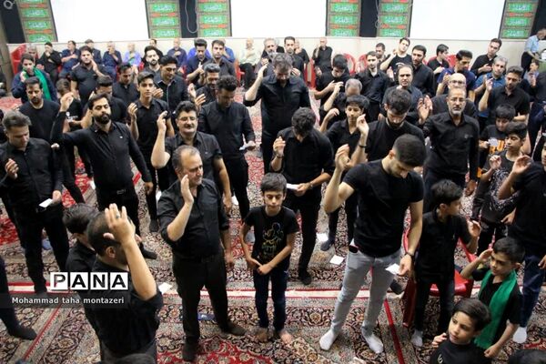 مراسم عزاداری دهه اول محرم درهیات بیت العباس تکیه هدشی‌های یزد