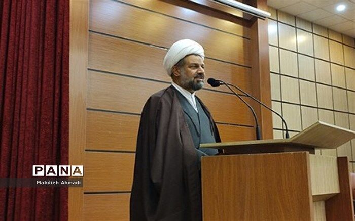محرم در فرهنگ اسلام یک تحول عمیق و انقلاب انسان‌ساز است