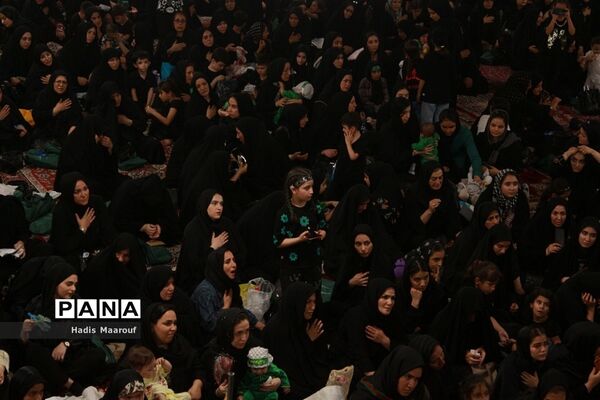 اجتماع بزرگ شیرخوارگان حسینی در بهارستان‌ دو