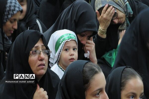 همایش شیرخوارگان حسینی در شهر‌های نایین و بافران