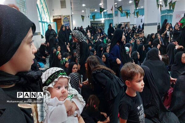 همایش شیرخوارگان حسینی در شهر‌های نایین و بافران