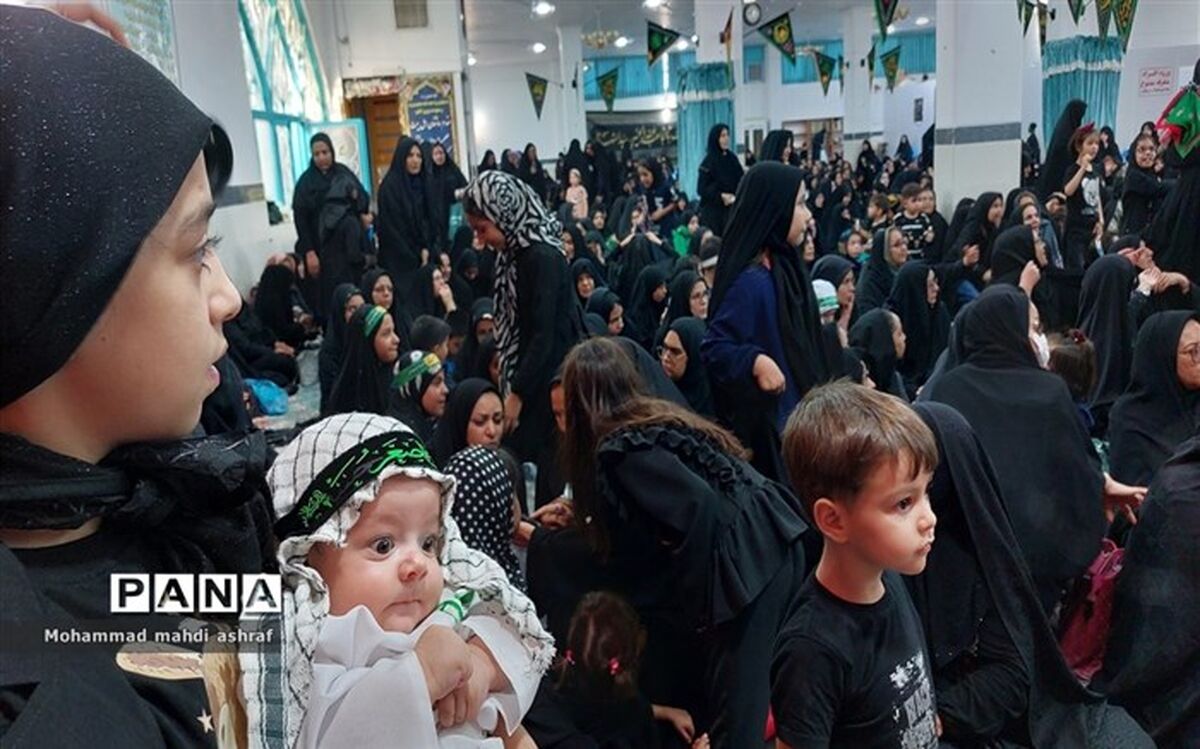 هم‌نوایی شیرخوارگان و مادران در سطح شهرستان نایین با حضرت رباب/ فیلم