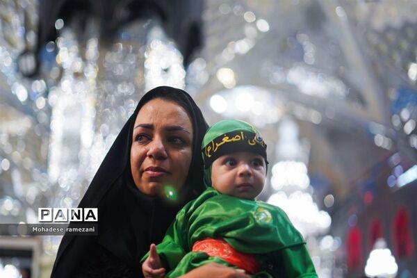 اجتماع عظیم شیرخوارگان حسینی در حرم مطهر