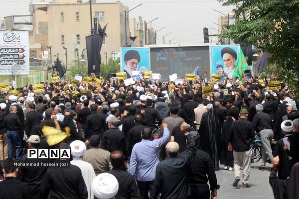 راهپیمایی اعلام انزجار نسبت به هتک حرمت قرآن کریم در قم