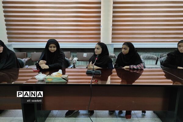 مراسم تقدیر از برگزیدگان استانی طرح جشنواره جابربن حیان و فرصت‌های متنوع یادگیری شهرستان کلات