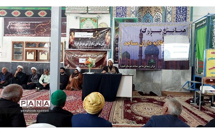 کمرنگ جلوه دادن مشارکت‌ مردم در عرصه‌های دینی، از اقدامات دشمن است