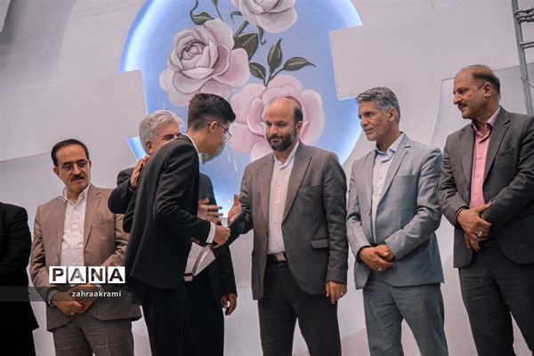 برگزاری اختتامیه جشنواره تابستانه دانش‌آموزی در ابرکوه