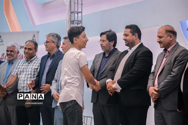 برگزاری اختتامیه جشنواره تابستانه دانش‌آموزی در ابرکوه