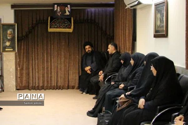 تقدیر از بانوان محجبه ورزشکار رودهن توسط امام جمعه