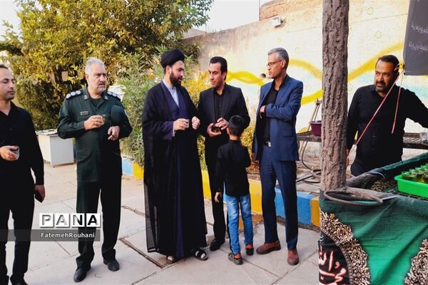 حضور کارکنان اداره آموزش‌و‌پرورش در هیات دختران حاج قاسم شهرستان خلیل‌آباد