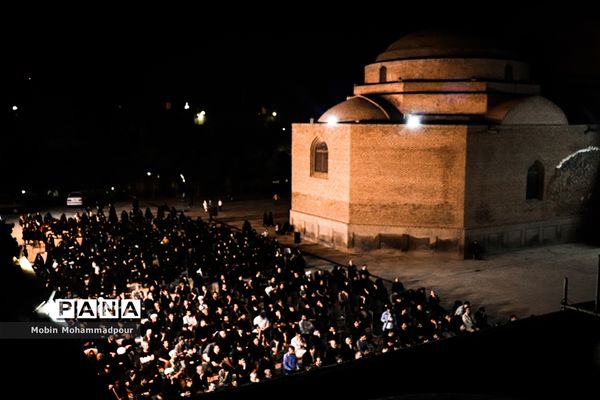 مراسم سوگواری اباعبدالله الحسین (ع) در مسجد کبود تبریز