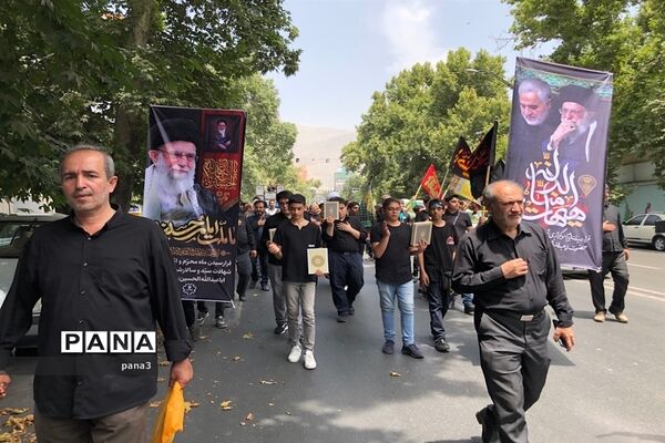 راهپیمایی دانش‌آموزان منطقه 3 در محکومیت هتک حرمت به ساحت مقدس قرآن کریم