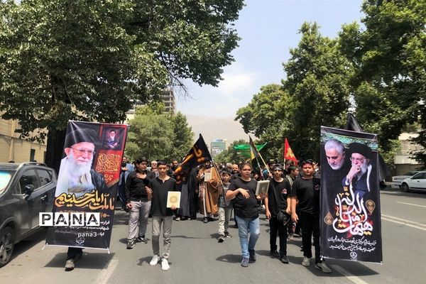 راهپیمایی دانش‌آموزان منطقه 3 در محکومیت هتک حرمت به ساحت مقدس قرآن کریم