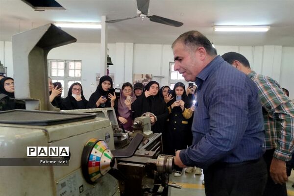 اردوی راهیان پیشرفت دانش‌آموزان اهوازی