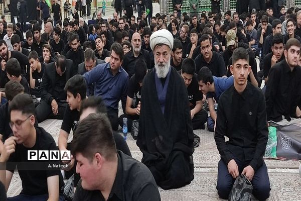 برگزاری سوگواره احلی من العسل در مرقد مطهر امام خمینی (ره)