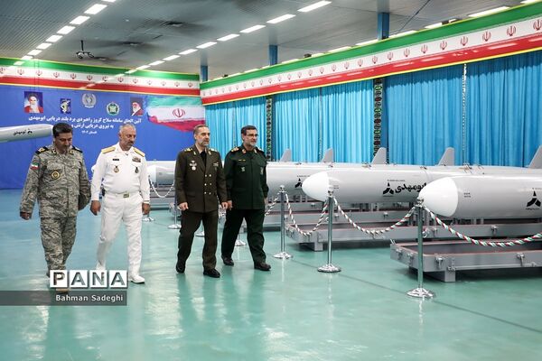 آیین الحاق موشک کروز دریایی ابومهدی به نیروی دریایی ارتش و سپاه