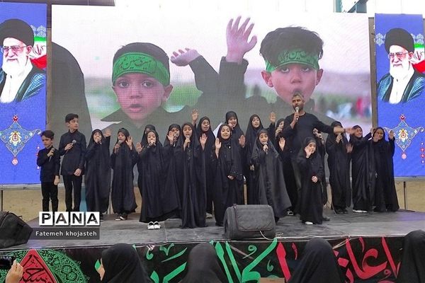 همایش بزرگ رهروان زینبی در شهرستان‌قرچک