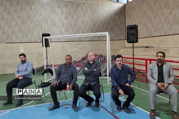 همایش بزرگ رهروان زینبی در شهرستان‌قرچک