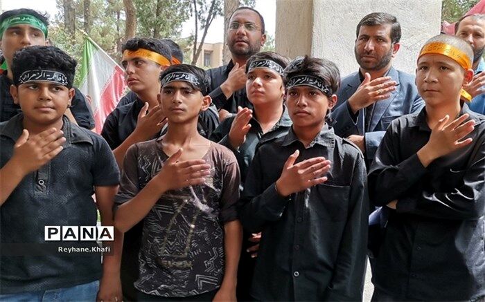 سوگواره احلی من العسل در پاکدشت با حضوران دانش‌آموزان حسینی/فیلم