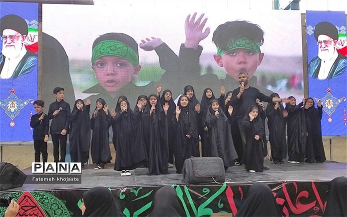 برگزاری همایش بزرگ رهروان زینبی در قرچک/فیلم