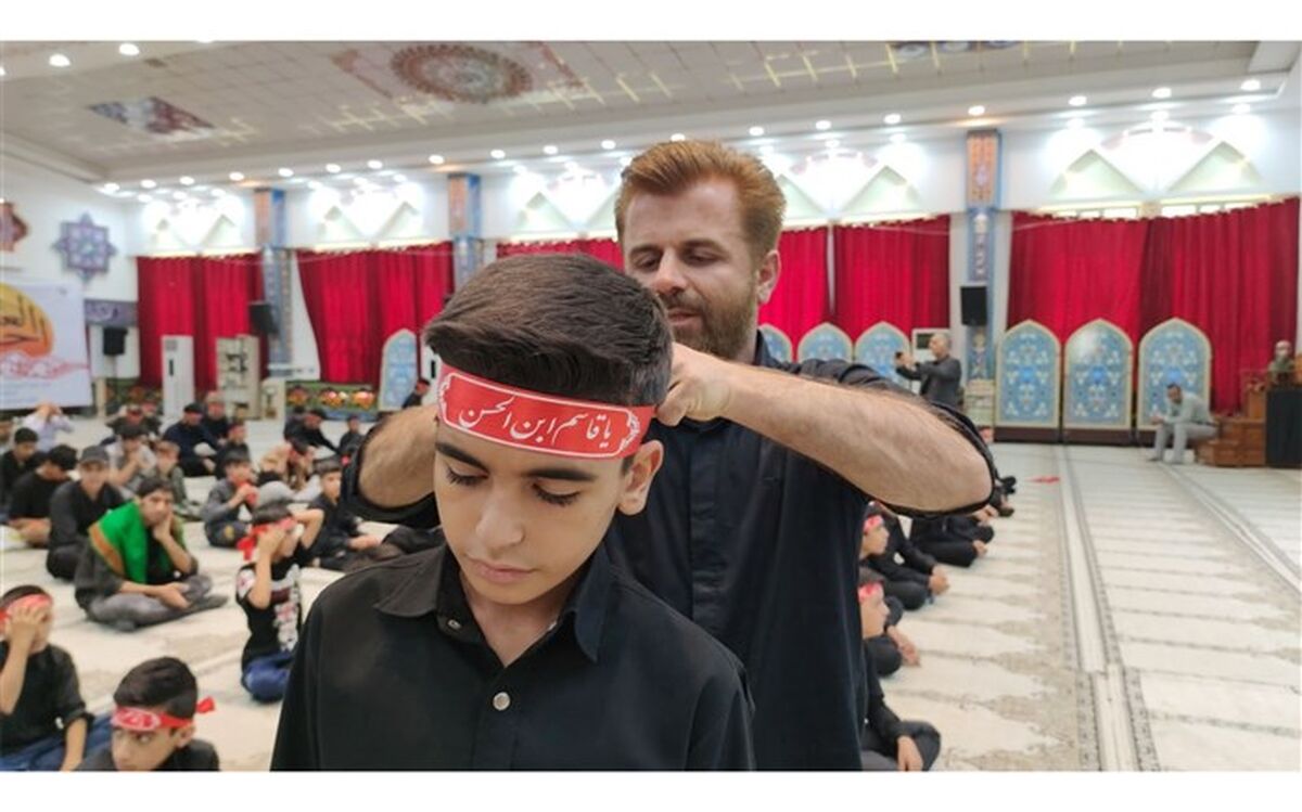 همایش«احلی من العسل» زمینه آشنایی نسل جوان را با  حماسه آفرینی های شهدای کربلا  فراهم می کند
