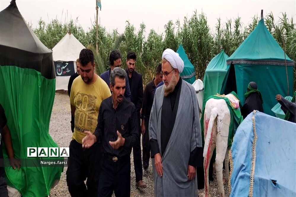 افتتاح نمایشگاه «غنچه‌های خونین» جعفرآباد قم