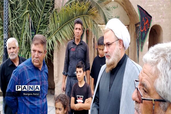 افتتاح نمایشگاه «غنچه‌های خونین» جعفرآباد قم