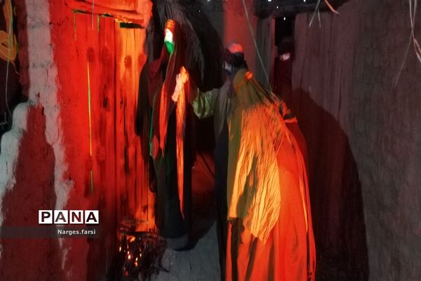 افتتاح نمایشگاه «غنچه‌های خونین» جعفرآباد قم