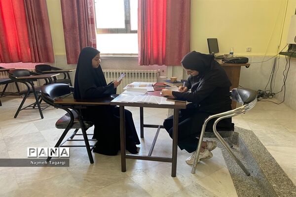 برگزاری آزمون مصاحبه دانش‌آموزان جهت  ورود به پایه هفتم مدرسه نمونه دولتی امام رضا (ع)