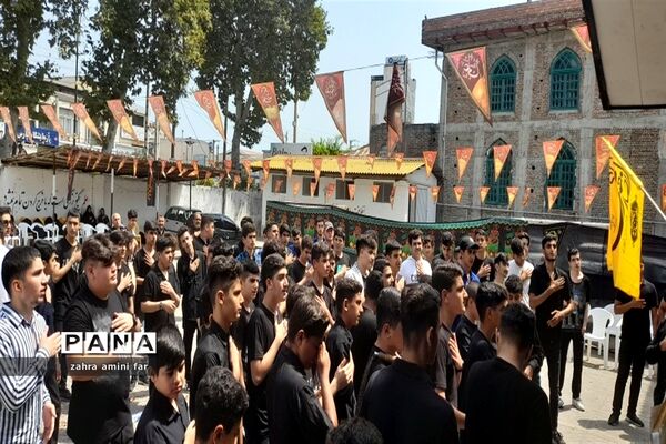 سوگواره احلی من العسل در نور