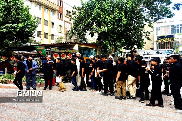 تجمع فرهنگیان منطقه 12 در محکومیت اهانت به قرآن کریم