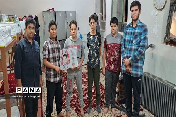 پاسخ مبتکرانه نوجوانان اشکذری در واکنش به هتک حرمت قرآن کریم