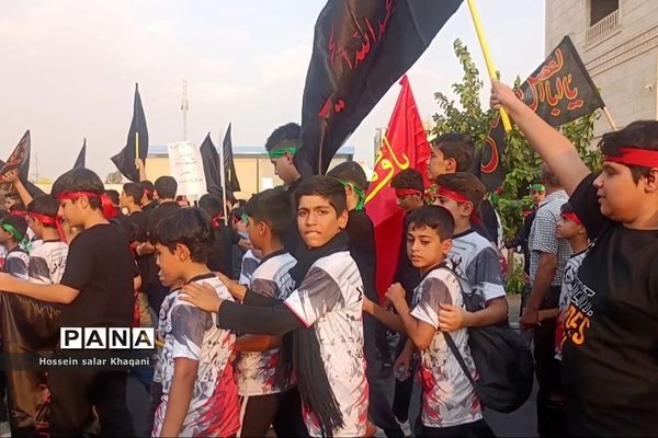 راهپیمایی دانش آموزان دهه هشتادی و دهه نودی ناحیه 3 شیراز در اعتراض به هتک حرمت قرآن کریم