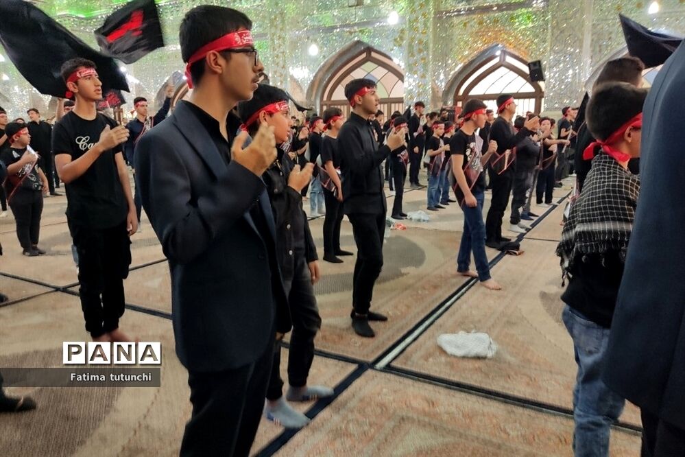برگزاری مراسم عزاداری احلی من العسل همراه با امضای طومار اعتراضی به هتک حرمت‌ قرآن کریم