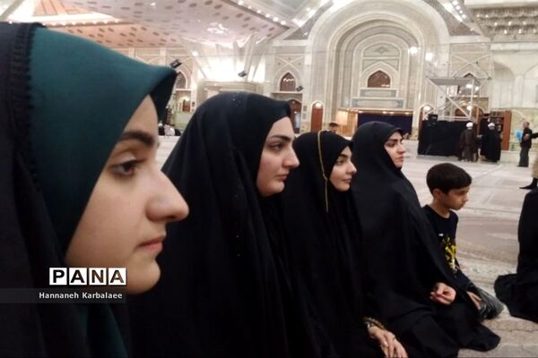 برگزاری اردو به مرقد امام خمینی(ره) برای دختران فاطمی بهارستان ۲
