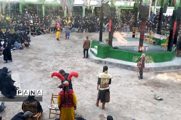 مراسم شبیه‌خوانی  روز تاسوعا در شهر رینه