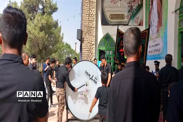حضور  هیات مذهبی در امامزاده سید محمد(ع) کاشمر