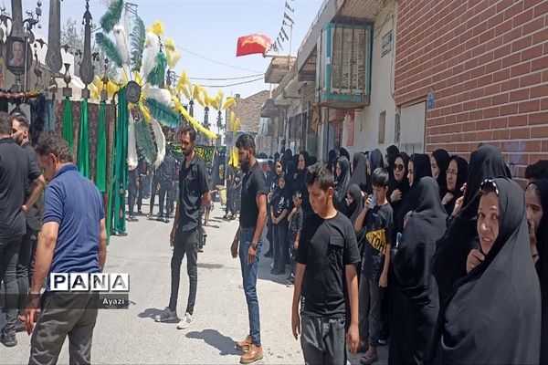 مراسم تاسوعای حسینی در محله عاشق آباد اصفهان
